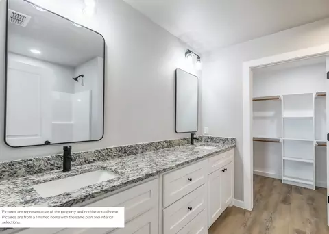 Bath - 434 Waterloo Dr, Abilene, TX 79602 photo 1 of 4