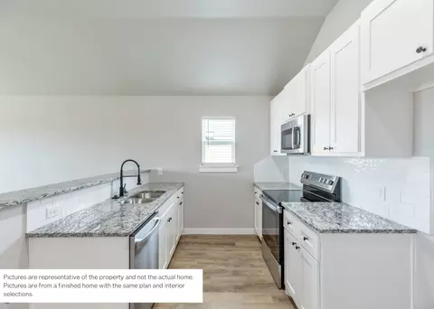 Kitchen - 434 Waterloo Dr, Abilene, TX 79602 photo 1 of 2