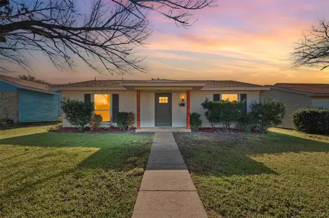 9666 Limestone Dr, Dallas, TX 75217