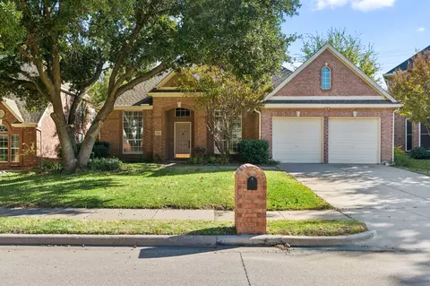 2708 Parkhaven Dr, Flower Mound, TX 75022