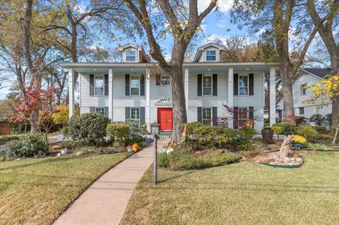9027 Mercer Dr, Dallas, TX 75228