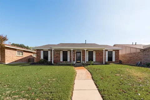 4208 Arbor Dr, Mesquite, TX 75150