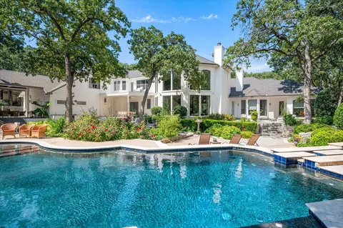 1402 Thetford Ct, Southlake, TX 76092