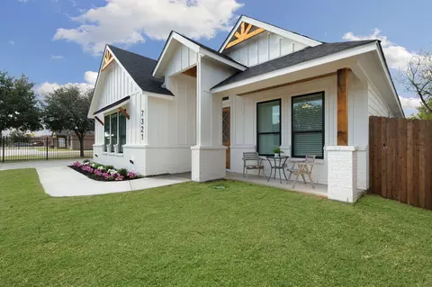 7321 Sam Cantey Rd, Fort Worth, TX 76179