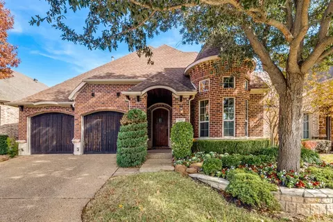 1854 Masters Dr, Desoto, TX 75115