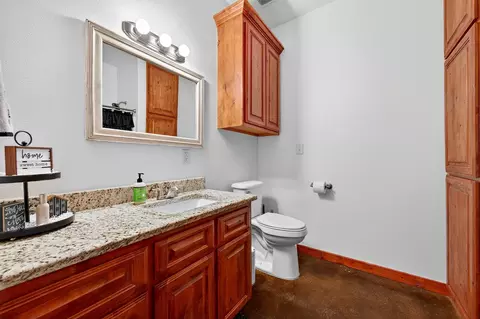 Bath - 203 Mockingbird St, Ector, TX 75439 photo 4 of 4