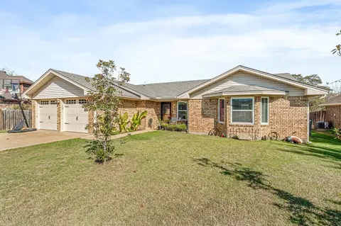 511 Moonlight Trl, Stephenville, TX 76401