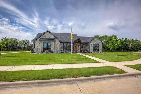 1025 Sinopa St, Caddo Mills, TX 75135