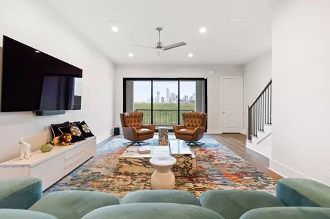 381 E Greenbriar Ln #1603, Dallas, TX 75203