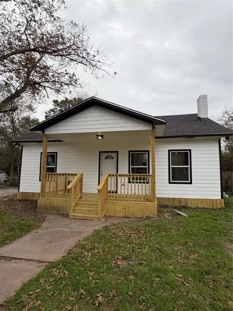 2227 W Park Row Blvd, Corsicana, TX 75110