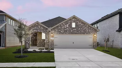 1705 Meadow Crest Dr, Aubrey, TX 76227