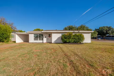 1353 S San Jose Dr, Abilene, TX 79605