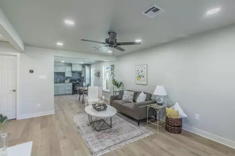 Living - 3112 N 29th St, Waco, TX 76708 photo 1 of 2