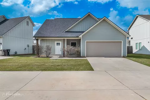 606 Perfect Pl, Bossier City, LA 71111