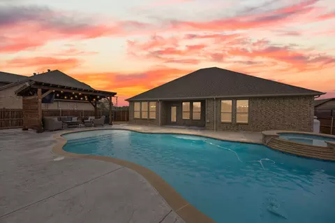 5405 Ranger Dr, Midlothian, TX 76065