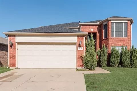 3276 Raleigh Dr, Fort Worth, TX 76123