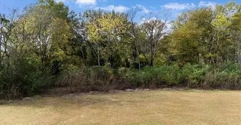 511 Baker St, Lindale, TX 75771