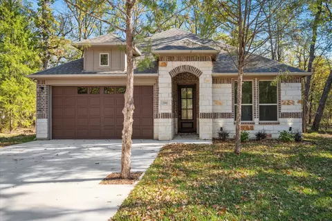 208 Driftwood Dr, Trinidad, TX 75163