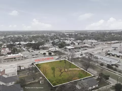 401 N 24th St, Waco, TX 76707