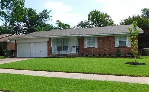 2500 Morningside Dr, Garland, TX 75041