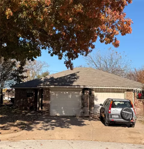 1412 Briar Cir #1412 & 1414, Crowley, TX 76036