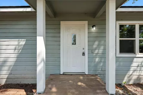 204 W Boyd Ave, Bonham, TX 75418