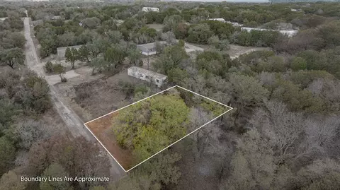 6027 N Oklahoma Trl, Granbury, TX 76048