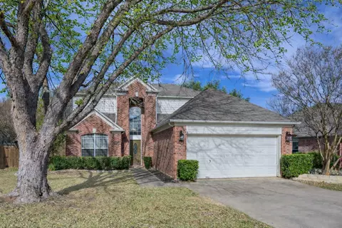 7913 Old Hickory Dr, North Richland Hills, TX 76182
