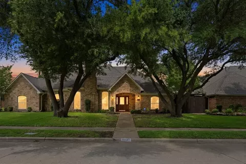 5833 Wavertree Ln, Plano, TX 75093