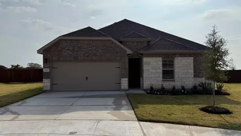 321 Gallant Man Ct, Granbury, TX 76049