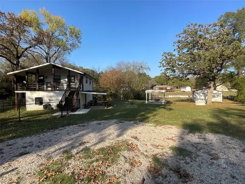 Exterior - 1108 Maloma Ct, Tool, TX 75143 photo 2 of 5