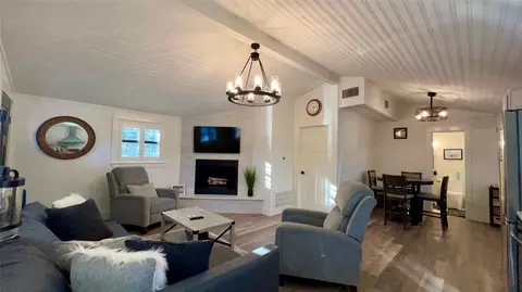 Living - 1108 Maloma Ct, Tool, TX 75143 photo 3 of 4