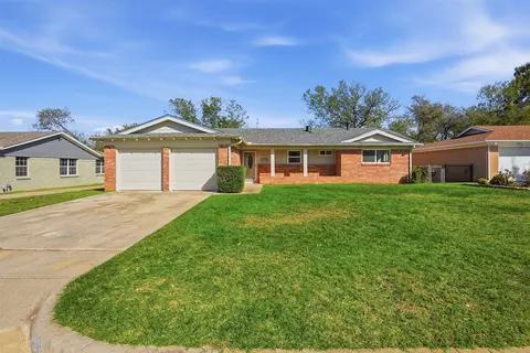 1409 Cloverdale Dr, Fort Worth, TX 76134