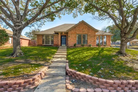 9090 Meadowcrest St, Frisco, TX 75033