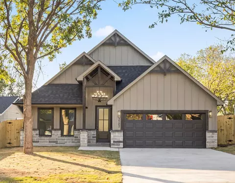 3707 N Elm St, Fort Worth, TX 76106