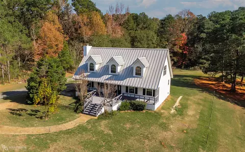 1140 Linton Rd, Benton, LA 71006