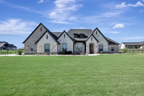 3800 Ridge Point Dr, Northlake, TX 76226