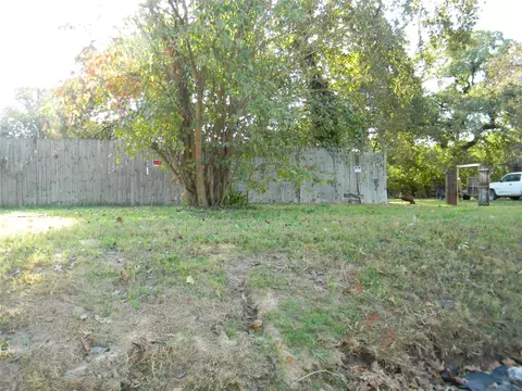 3210 Carpenter Ave, Dallas, TX 75215