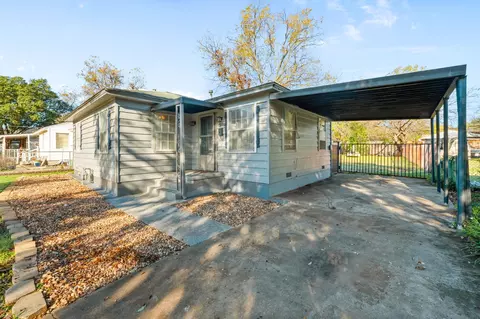 4820 Almena Rd, River Oaks, TX 76114