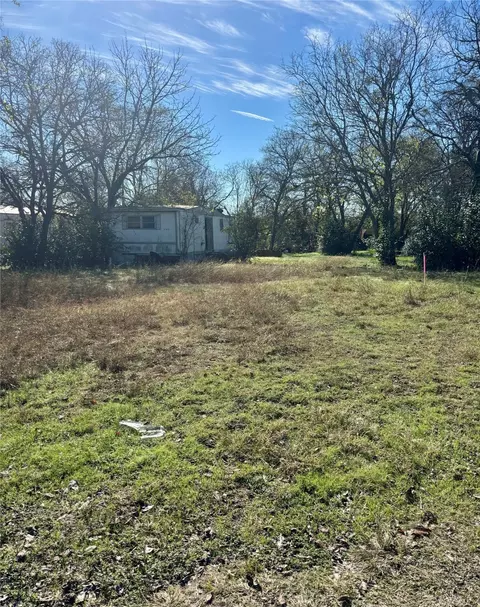 705 W Jefferson Ave, Whitney, TX 76692
