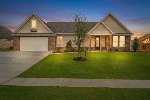 104 Skyline Dr, Glen Rose, TX 76043