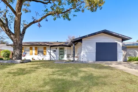 3217 Centennial Dr, Garland, TX 75042