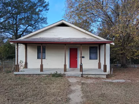 109 N Huckaby St, Vivian, LA 71082