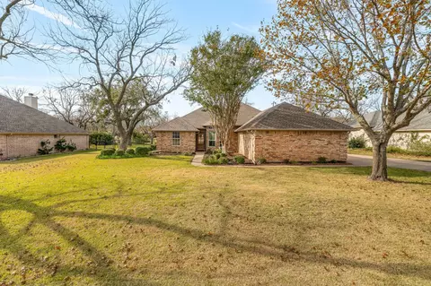 9610 Monticello Dr, Granbury, TX 76049
