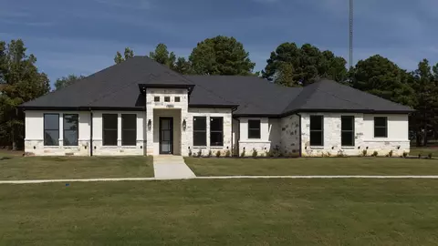 12328 Oak Grove Dr, Lindale, TX 75706