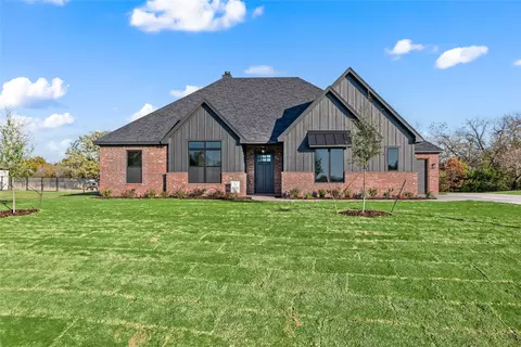 1033 Silver Sage Trl, Weatherford, TX 76085