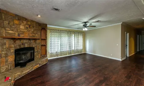 Living - 248 Timber Ln, Mansfield, LA 71052 photo 1 of 4