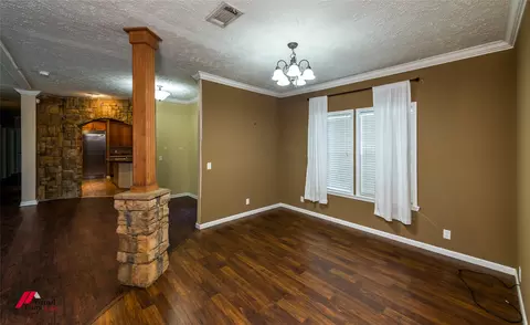 Living - 248 Timber Ln, Mansfield, LA 71052 photo 4 of 4