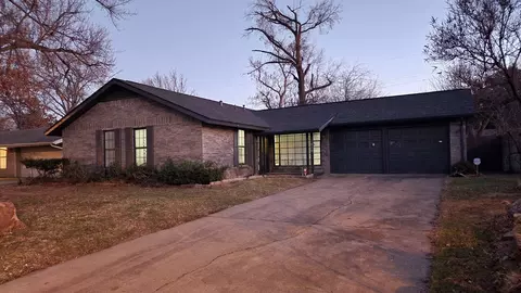 1620 W Northgate Dr, Irving, TX 75062