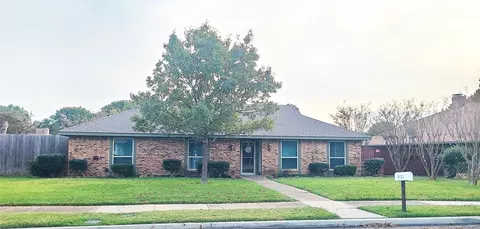 2728 Cross Bend Rd, Plano, TX 75023